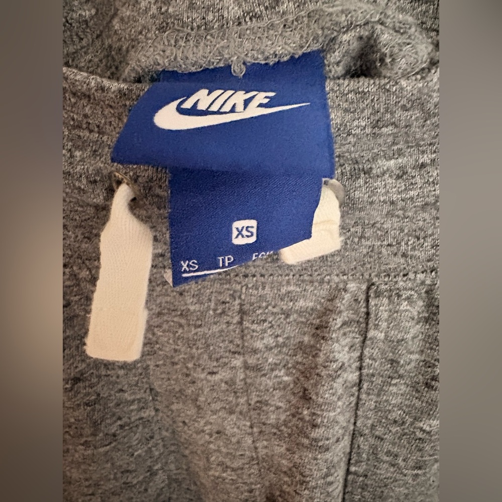 Nike joggers - Picture 3 of 3